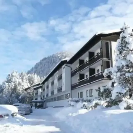 Sophie Mit Hallenbad Und Sauna By Monicare Apartment Seefeld in Tirol