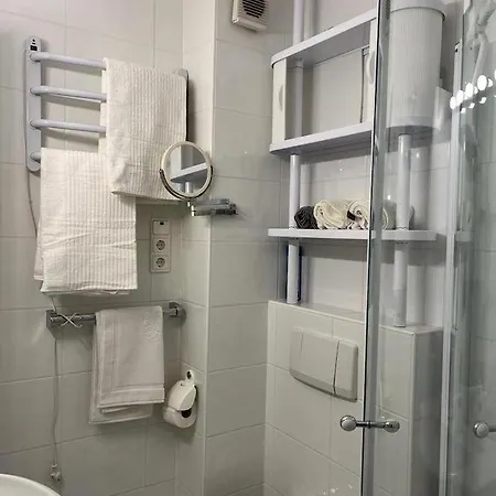 Sophie Mit Hallenbad Und Sauna By Monicare דירה זיפלד אין טירול