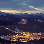 Sophie Mit Hallenbad Und Sauna By Monicare Apartament Seefeld w Tirolu